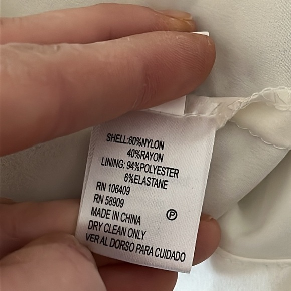 Brand New Tahari Cream Lace Dress w/ Embroidered Flowers Cris Cross Floral - Picture 15 of 16